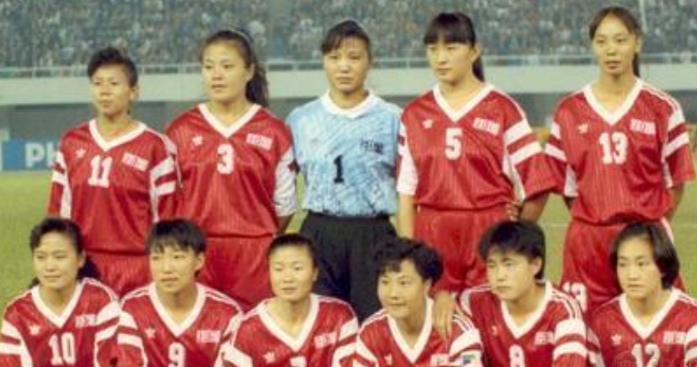 女足世界杯：每 4 年一届，<a href='https://wentianwuliu.com/news/tag/1061987.html' style='color: blue;'>中国女足</a>的七届征程